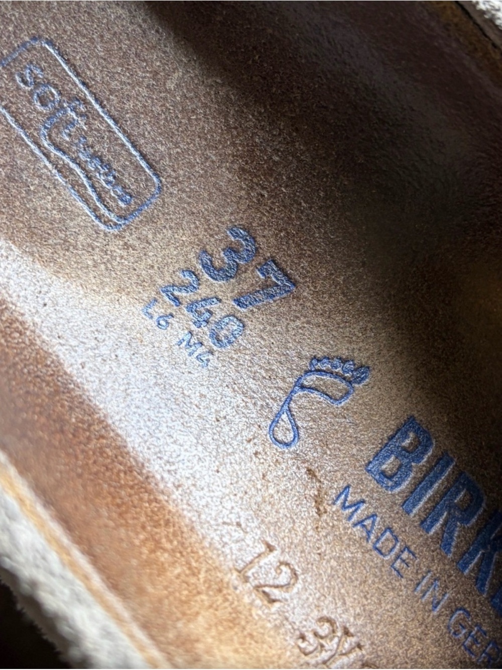 Birkenstock Bostons size 37 - Picture 4 of 5